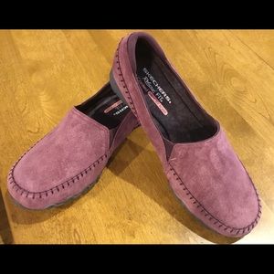 Skechers rose suede loafer